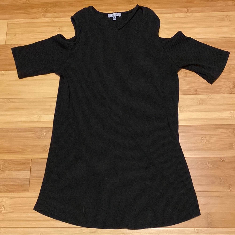 ❤️‍🔥 Cold shoulder top - Picture 2 of 3